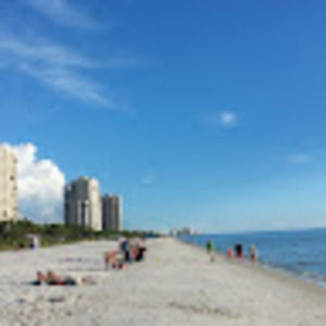 Meet your Posher, Adina